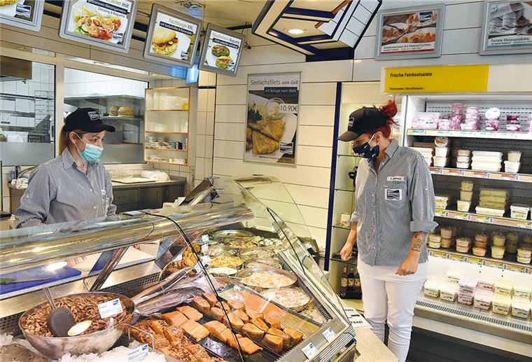 Schaufenster Fischereihafen - Wir sind wieder da! Täglich frischer Fisch und Feinkostprodukte gibt es bei Abelmann.