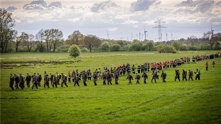 Ein Jahr nach der Arian-Suche: „Welle der Hilfsbereitschaft“ Tagelang suchten Hunderte Einsatzkräfte und Freiwillige tagsüber und nachts nach dem Kind. (Archivfoto)