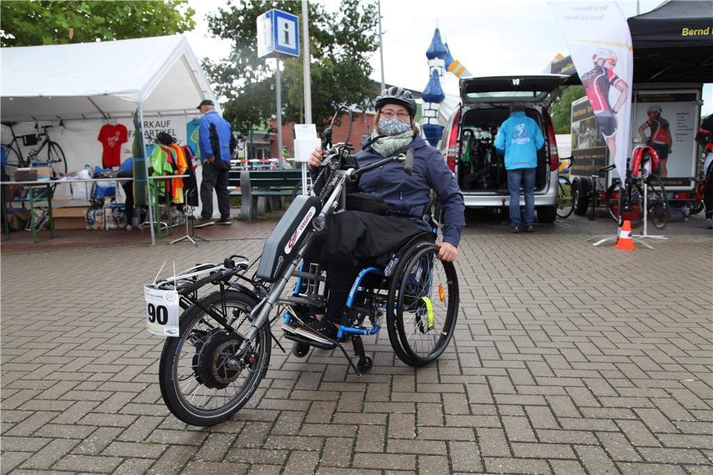 Teilnehmerin Kathrin startet als Teilnehmerin der 20-Kilometer-Strecke mit einem...