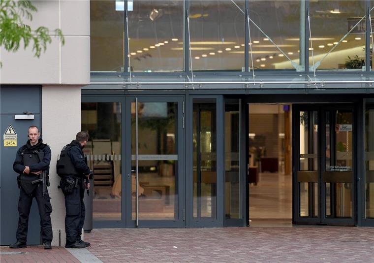 Zusammengefasst! Das war der Donnerstag im nord24-Land Terror-Angst in Bremen: Am Mittwoch wurde der Weserpark evakuiert. Auch am Donnerstag bestimmte dieses Thema das Tagesgeschehen.