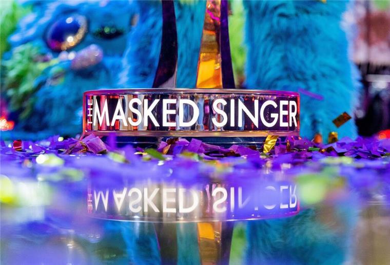 ProSieben-Sendung „Masked Singer“ startet mit Neuerung in die nächste Staffel „The Masked Singer“ ist auf dem Siegerpokal der Live-Musikshow zu sehen.