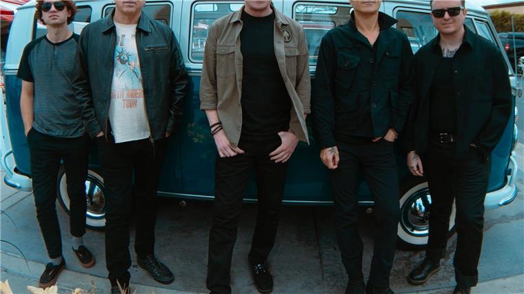Keine Alterserscheinungen: The Offspring sind „Supercharged“ The Offspring meldet sich zurück.