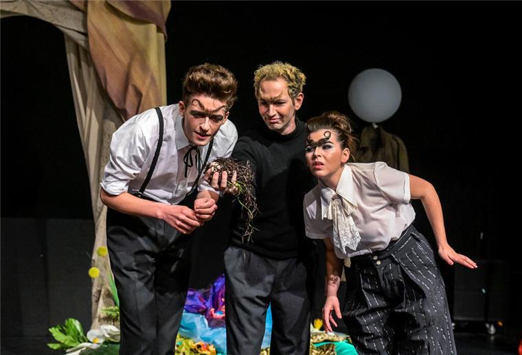 Theater für die Kleinen: „Die Werkstatt der Schmetterlinge“ wieder auf der Bühne Schauspieler