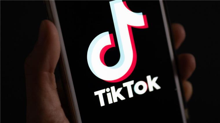 Tiktok soll für Veranstaltungsvideos zahlen Tiktok soll jetzt für Mitschnitte von Konzerten eine Vergütung an die Veranstalter zahlen.