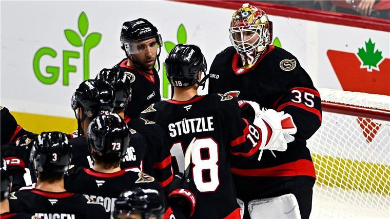 Tim Stützle und Torhüter Linus Ullmark waren die Garanten des Auftaktsiegs der Ottawa Senators.
