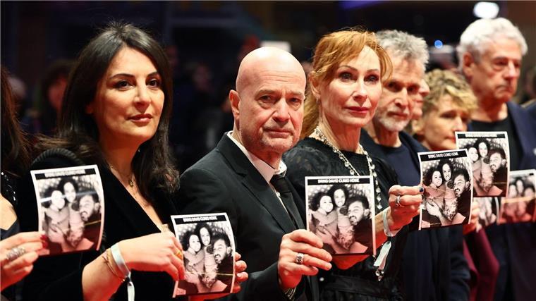 Tom Shoval, Filmemacher und Freund von Cunio, war nach eigenen Worten „sehr berührt“ von der Aktion auf dem roten Teppich.