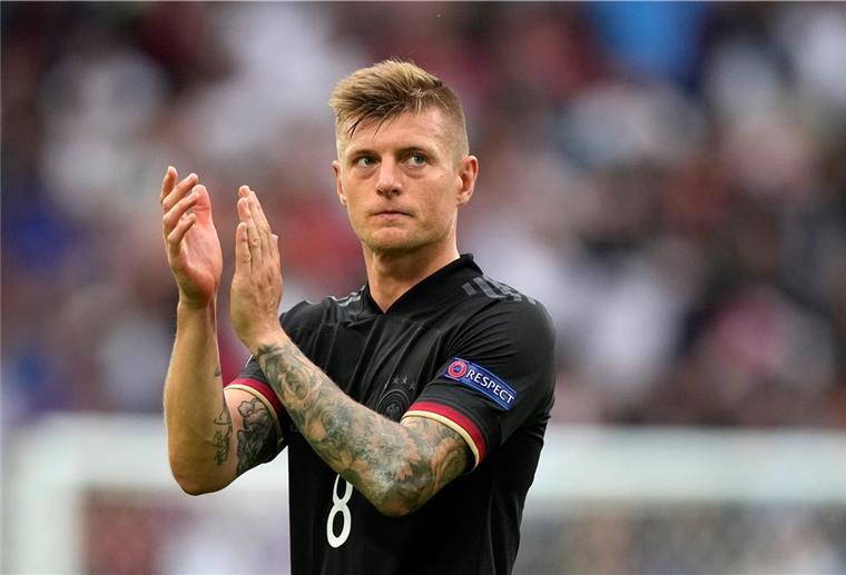 Toni Kroos beendet Karriere in der Nationalmannschaft Toni Kroos beendet seine Karriere im Fußball-Nationalteam.