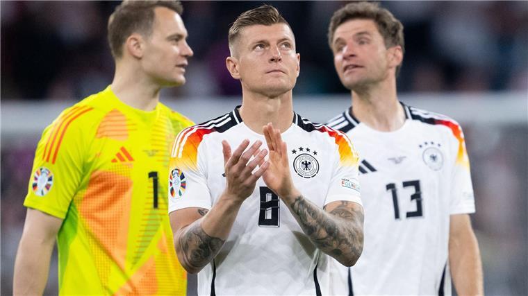 Weltmeister-Verabschiedung vor Holland-Spiel ohne Kroos Toni Kroos wird bei der Verabschiedung der letzten 2014-Weltmeister in München fehlen.