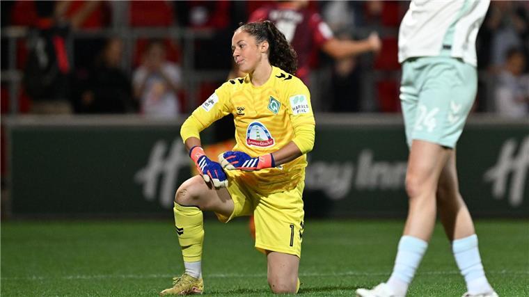 Torhüterin Livia Peng verlässt Werder Bremen und wechselt nach England.