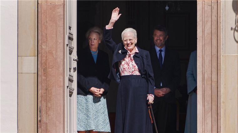 Traditionsgemäß winkt Margrethe an ihrem Geburtstag dem Volk zu. (Archivbild)