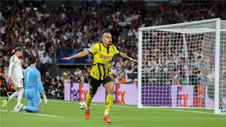 2:0-Führung verspielt: Dortmund verliert 2:5 bei Real Madrid Traf zum 1:0 für Dortmund: Der Niederländer Donyell Malen.