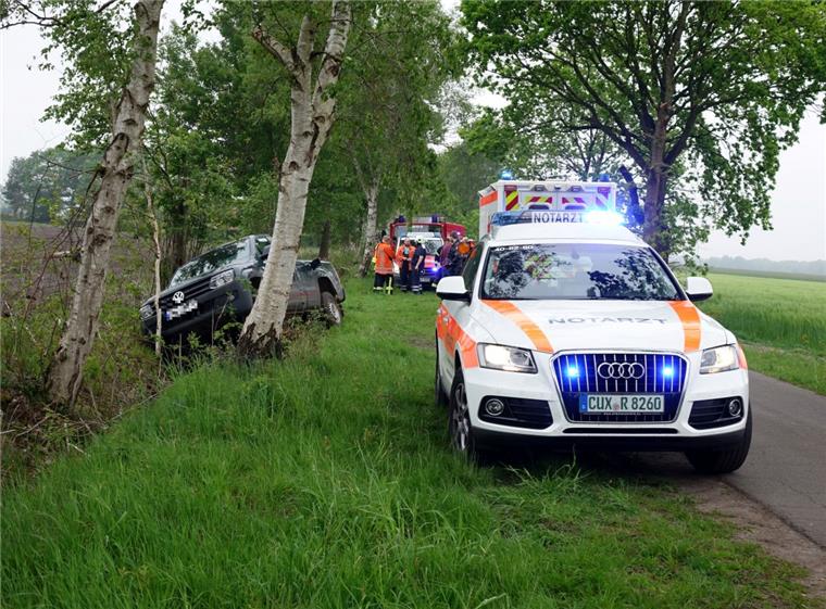 Gesundheitliche Probleme: Autofahrer (62) stirbt in Frelsdorf Tragischer Unfall bei Frelsdorf.