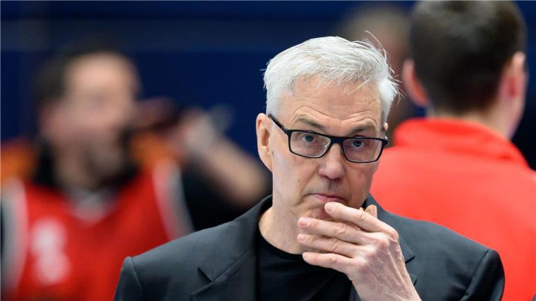 Euroleague: Bayern kassiert krachende Pleite in Spanien Trainer Herbert musste mit ansehen, wie seine Bayern in Spanien untergingen.