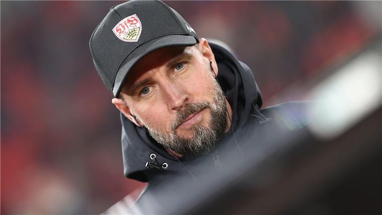 „Mit allen Wassern gewaschen“: Hoeneß warnt vor Atalanta Trainer Sebastian Hoeneß und der VfB Stuttgart treffen am Mittwoch auf Atalanta Bergamo.