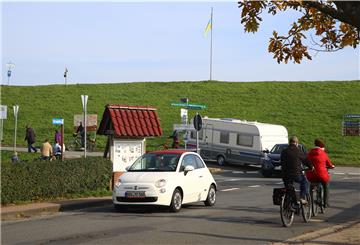 Trotz der Corona-Pandemie kamen Touristen nach Butjadingen. Die Zeit im Lockdown hat die Region allerdings stark getroffen.