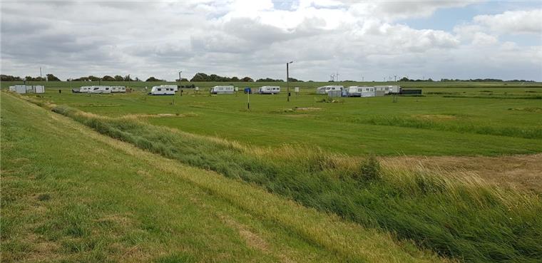 Streit um Campingplatz Cappel-Neufeld jetzt vor Gericht Trotz des heißen Hochsommers war der Campingplatz in Cappel-Neufeld in diesem Jahr wenig besucht.