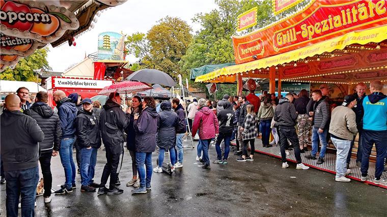 Schweinskopfauktion: Metzgermeister hört nach 40 Jahren auf Roonkarker Mart