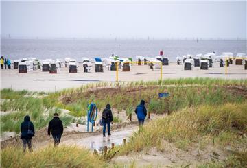 Trotz Preissteigerungen und kurzfristiger Buchungen blicken die niedersächsischen Urlaubsregionen zufrieden auf die an diesem Wochenende endenden Herbstferien.
