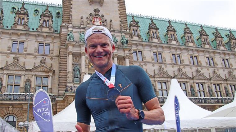 TV-Sprecher Thorsten Schröder hat erfolgreich den Triathlonwettbewerb Norseman absolviert. (Archivbild)