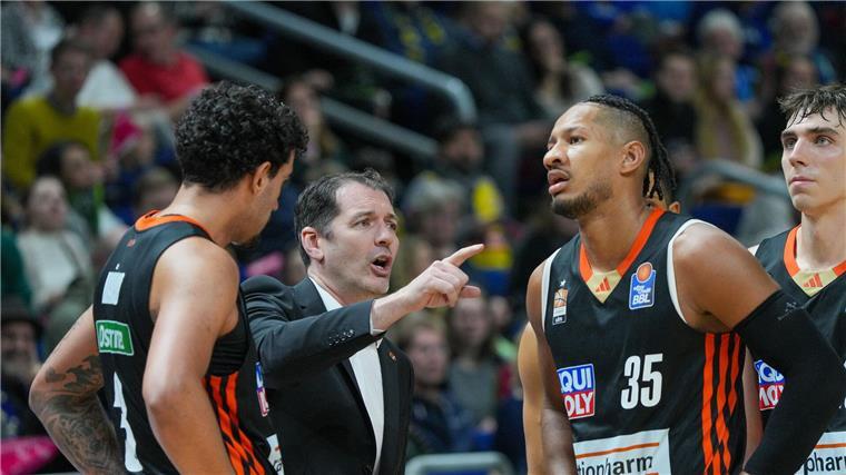 Ulmer Basketballer glänzen gegen Baskonia offensiv Ty Harrelson fuhr mit Ulm den fünften Sieg in Serie ein.