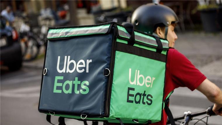 Neuer Lieferdienst will Bremerhaven satt machen Uber Eats will sich jetzt auch in Bremerhaven etablieren.
