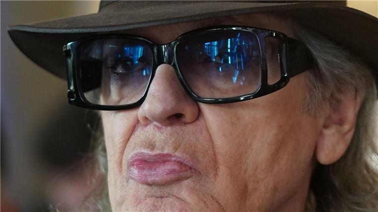 Neuer Charts-Rekord für Udo Lindenberg und Apache 207 Udo Lindenbergs Höhenflug geht immer weiter.