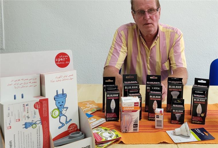 Stromspar-Check Wesermarsch: Tipps und Tricks helfen beim Sparen Udo Wehmeyer und sein Team wissen, wie sich Energie sparen lässt. Zum Stromsparcheck kommen sie ins Haus.
