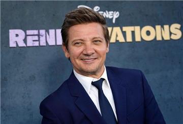 Über seine sozialen Medien informiert Jeremy Renner häufiger über seinen Genesungsprozess.