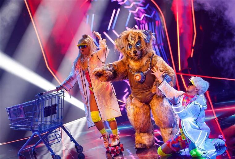 Überrascht hatte vor allem, welches Niveau Nazan Eckes als „Robodog“ mit ihrem Gesang erreicht hatte.
