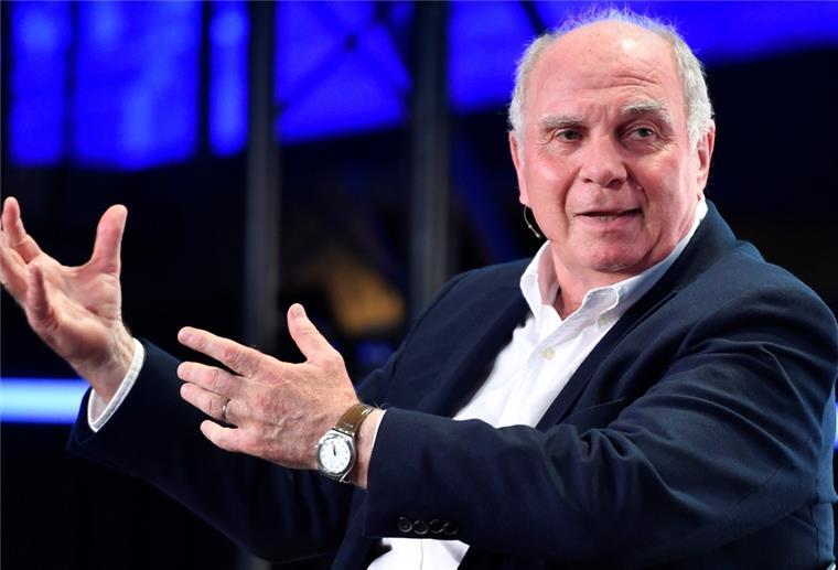 Hoeneß würde gern Vertrag mit Sponsor Qatar Airways verlängern Uli Hoeneß, Ehrenpräsident des FC Bayern München