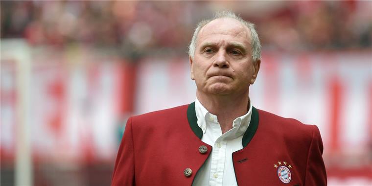Uli Hoeneß will möglicherweise das Präsidentenamt beim FC Bayern München abgeben.