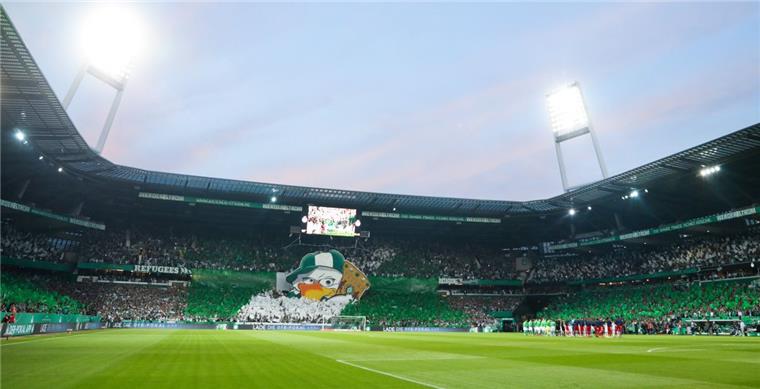 Darum kritisieren die Bremer Ultras die Werder-Geschäftsführung Ultragruppierungen von Werder Bremen sind mit dem Ablauf der Namensvergabe für das Weserstadion nicht einverstanden.
