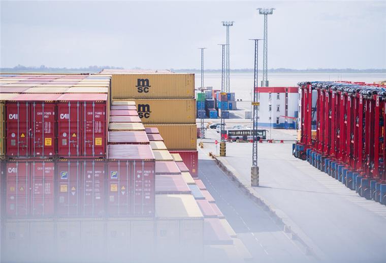 Container auf dem Terminal