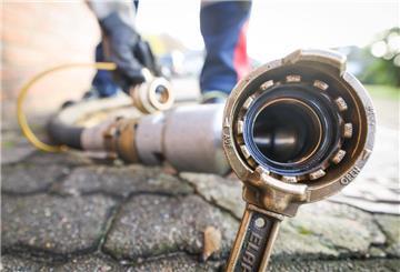 Nach Strom- und Gaskunden sollen bald auch Verbraucher mit Öl- oder Pelletheizungen wegen gestiegener Preise vom Staat unterstützt werden. 