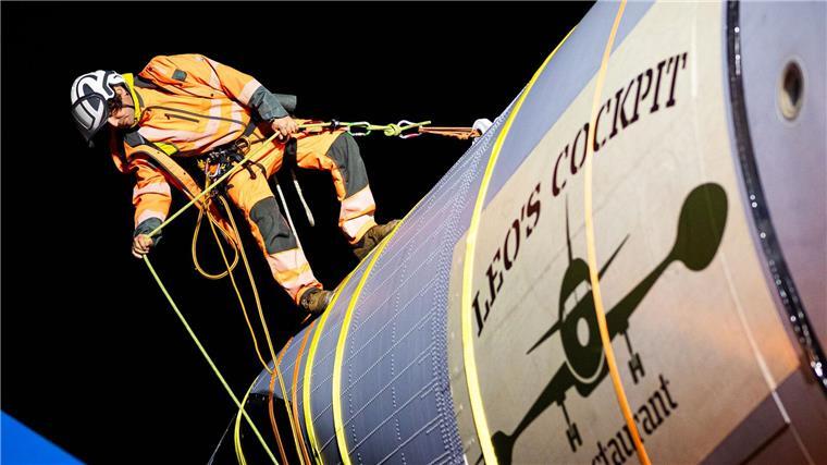 Bundeswehr-Airbus wird zum Serengeti-Park gefahren Um den Transport des Fliegers durch ein Naturschutzgebiet gab es jahrelang Streit.