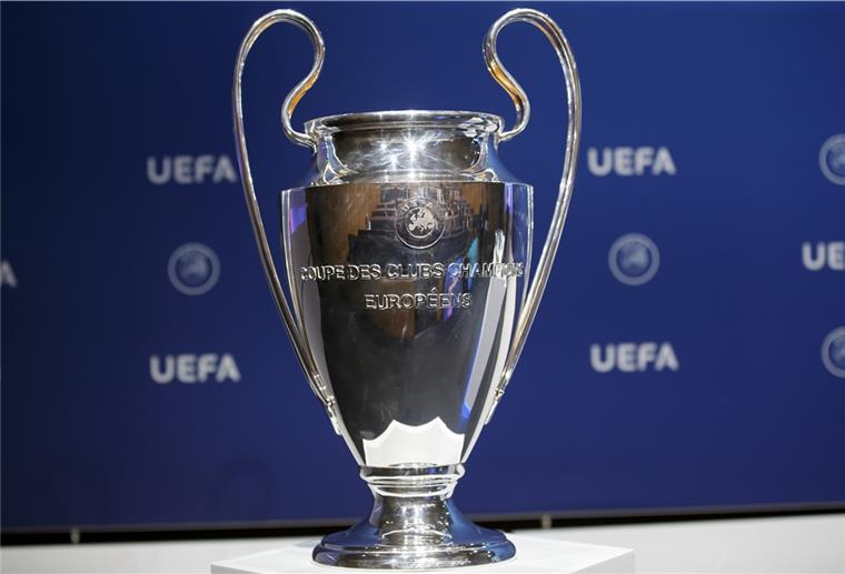 Bayern gegen Paris, Dortmund gegen ManCity Um diesen Pokal geht es.