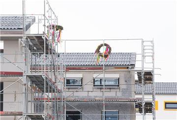 Um durchschnittlich elf Prozent klettern die Kaufpreise für neue Eigentumswohnungen im Jahresvergleich. Im Schnitt mussten Käufer im Landkreis Rotenburg 2950 Euro pro Quadratmeter Wohnfläche bezahlen.