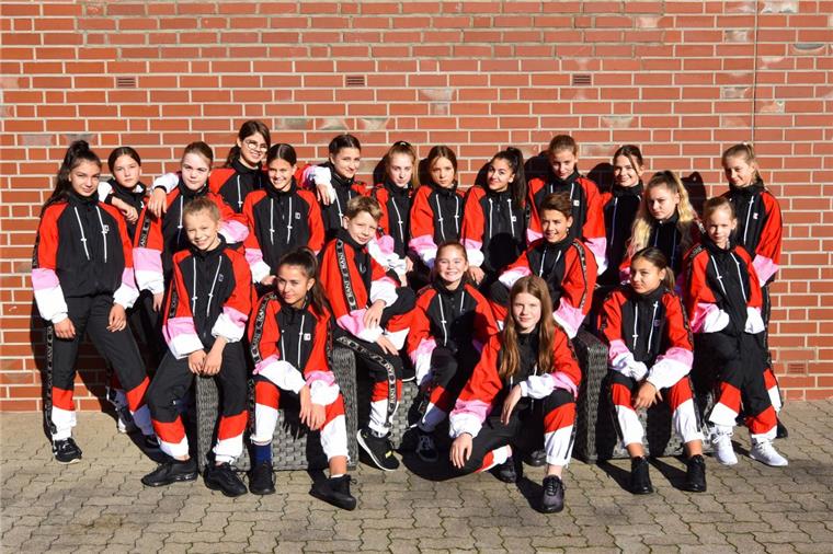 Bremerhavener Hip-Hopper von "The Clan" starten bei Heim-WM als Formation Um für die Heim-WM fit zu werden, trainieren die Formationsmitglieder von "The Clan" auch in den Herbstferien.
