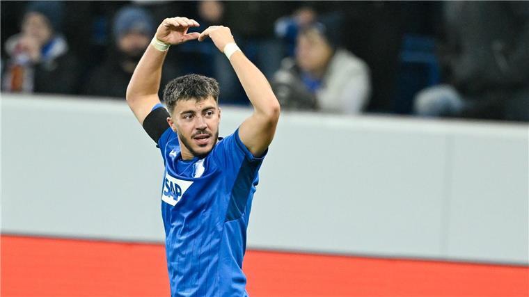 Umut Tohumcu jubelt über den späten Ausgleich für Hoffenheim 