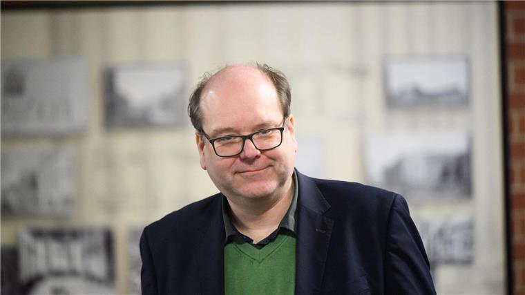 Minister: Wolfsbestand sollte nicht unter 44 Rudel sinken Umweltminister Christian Meyer sieht den günstigen Erhaltungszustand des Wolfes in Niedersachsen bei 44 Rudeln erreicht. (Archivbild)