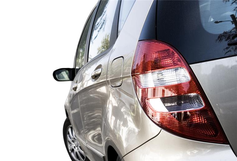 Bremerhaven: Unbekannte stehlen Mercedes in Bremerhaven-Lehe Unbekannte haben in Bremerhaven-Lehe am vergangenen Wochenende ein Auto gestohlen. Die Polizei sucht jetzt Zeugen.