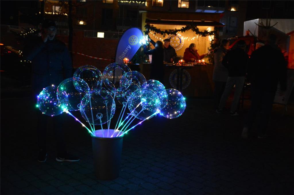 ....und das Licht gibt es sogar zum Mitnehmen. Foto: Scheiter