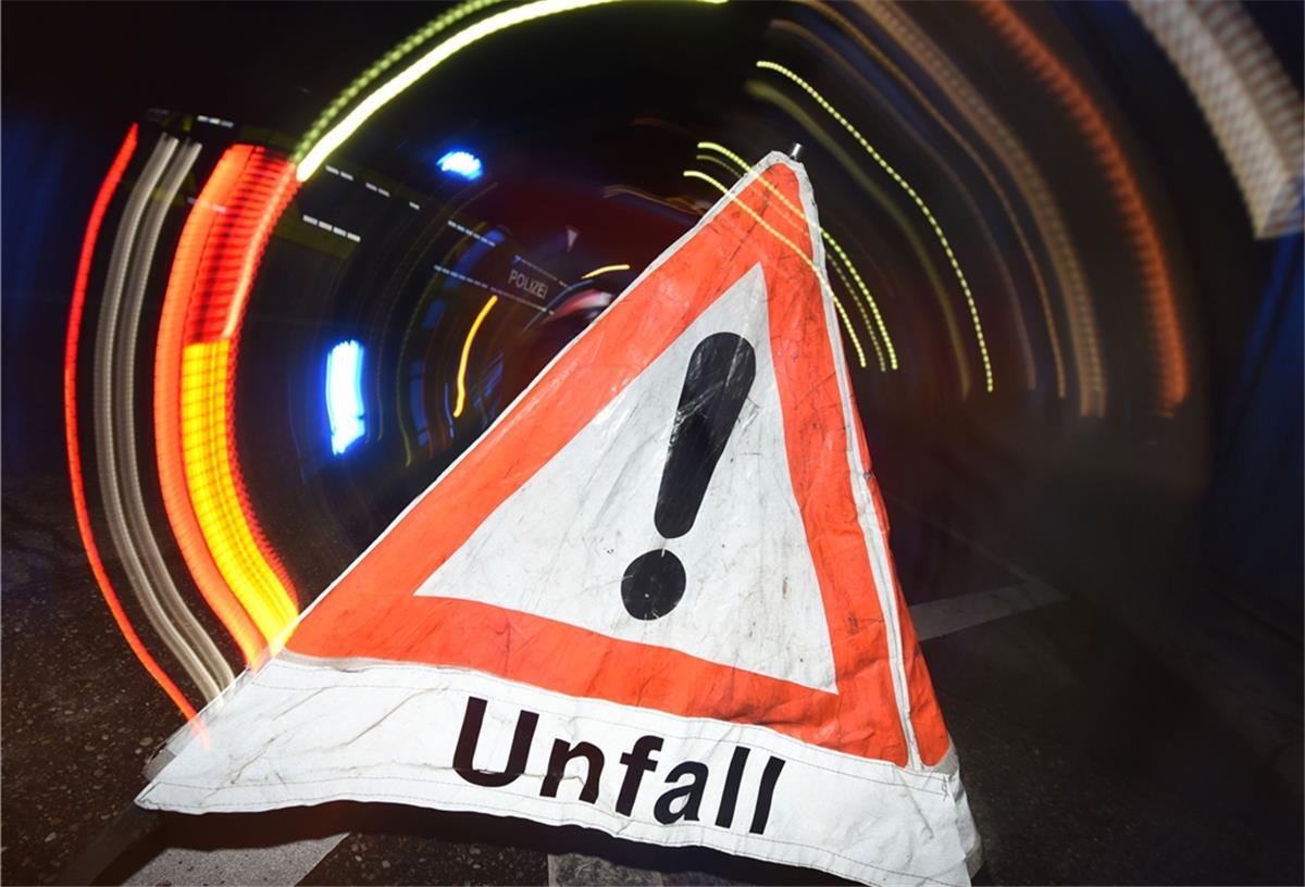 A27: Es kracht in Höhe Geestemünde Unfall auf der A27 zwischen Geestemünde und Wulsdorf.