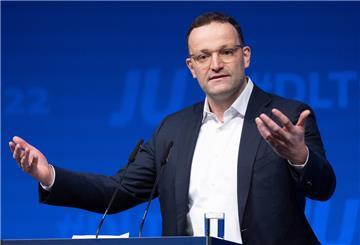 Jens Spahn (CDU) spricht auf dem Deutschlandtag der Junge Union (JU) ein Grußwort. 