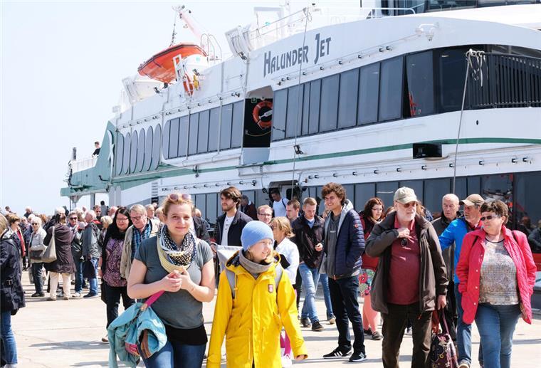 Glück hat vier Buchstaben: Meer. HalunderJet