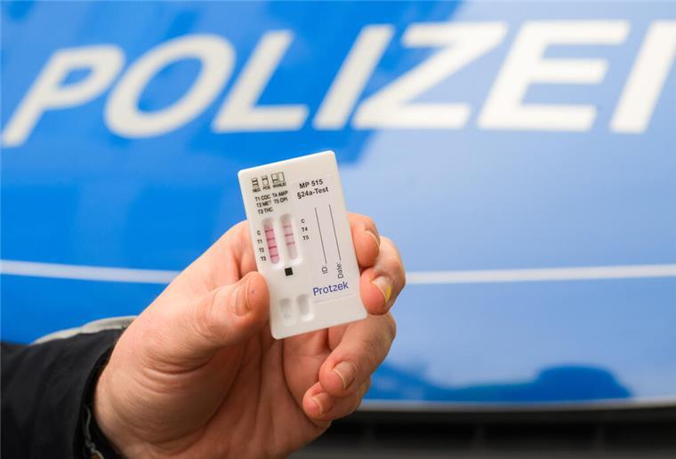 Fahrschüler unter Drogen erwischt – jetzt droht das Führerschein-Aus Drogentest Polizei