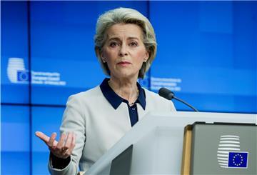 Ursula von der Leyen, Präsidentin der Europäischen Kommission, spricht nach einem außerordentlichen EU-Gipfel zur Ukraine in Brüssel.