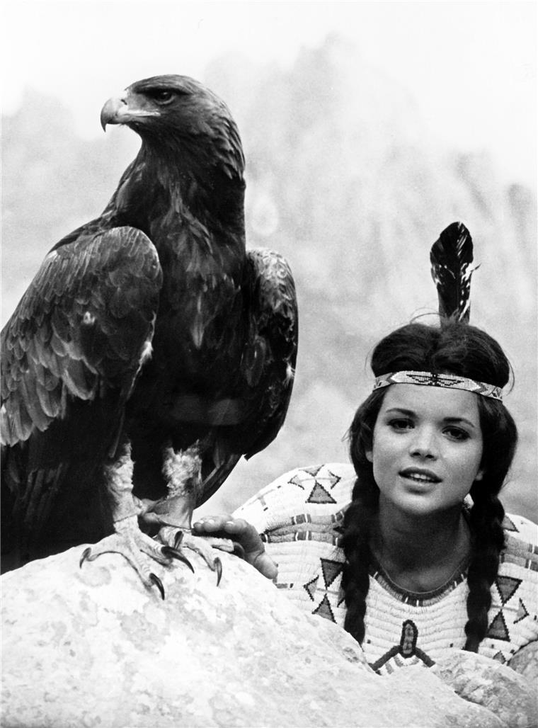 Uschi Glas: „Ich will mich nicht verstecken“ Uschi Glas in der Rolle der Apanatschi bei den Dreharbeiten zu „Winnetou und das Halbblut Apanatschi“.
