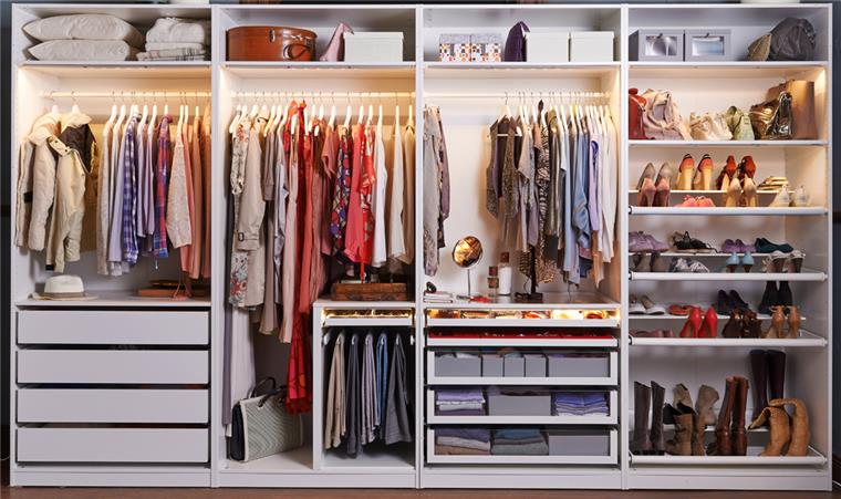 Bei Ikea in Bremerhaven läuft alles anders Verkaufsschlager in Bremerhaven: Kleiderschrank Pax.