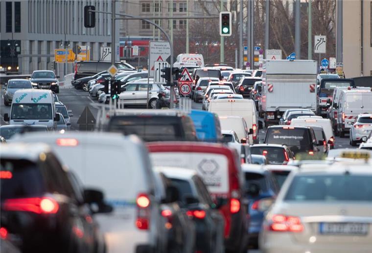 Verkehrslärm in Europa gefährdet Gesundheit, Umwelt und kostet Milliarden.